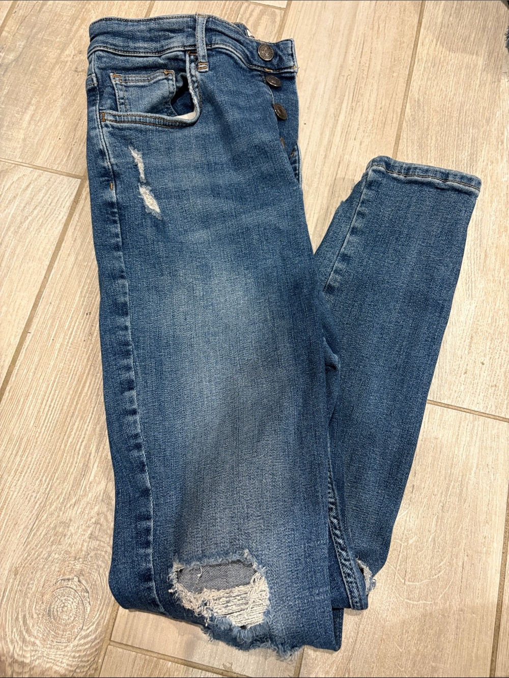 thirty-one Women's Distressed Blue Skinny Jeans